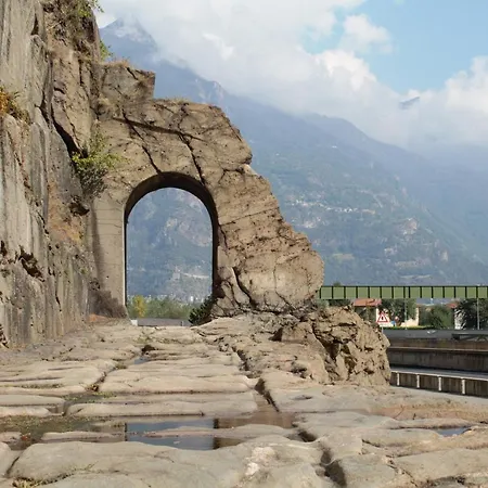 Le Coeur Du Pont Hotel 3*